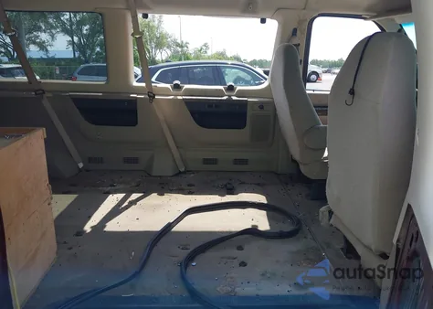 2007 Ford E-350 Super Duty Xl/Xlt z USA, uszkodzony, nr VIN 1FBNE31L27DA75677